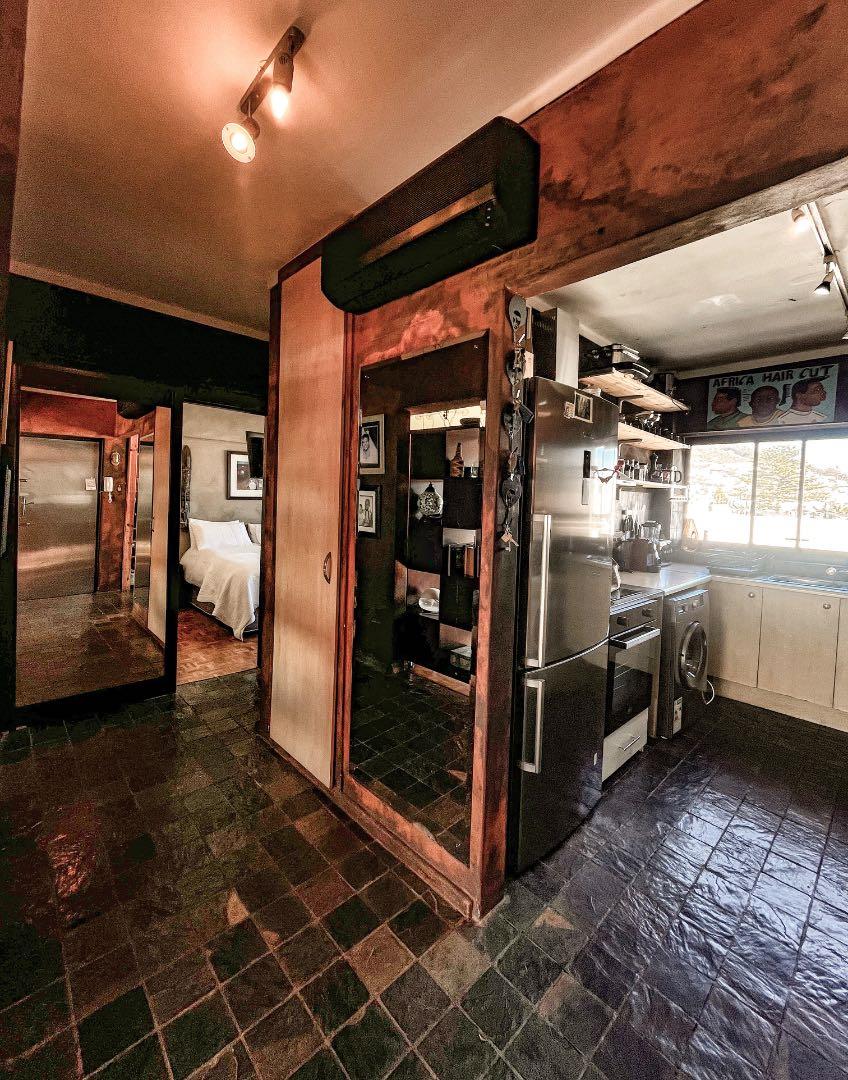 1 Bedroom Property for Sale in Sea Point Western Cape